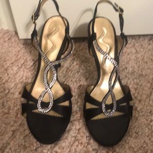 Women’s formal heel shoes